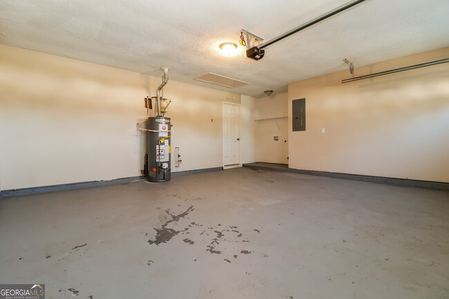 Building Photo - 10631 Cherry Cove