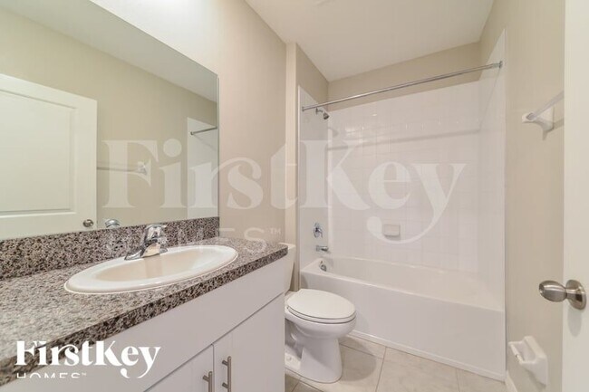 Building Photo - 806 Timeless Moss Dr