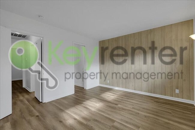 Building Photo - 3540 Grant Park Dr