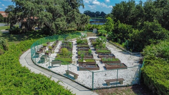 Building Photo - 588 Cantabria Dr