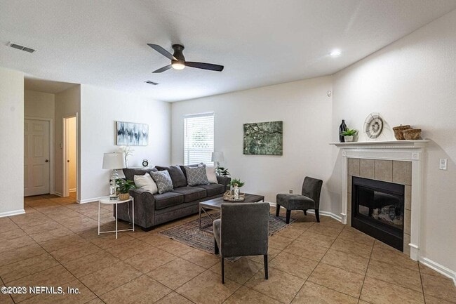 Building Photo - 654 Sweet Orange Terrace