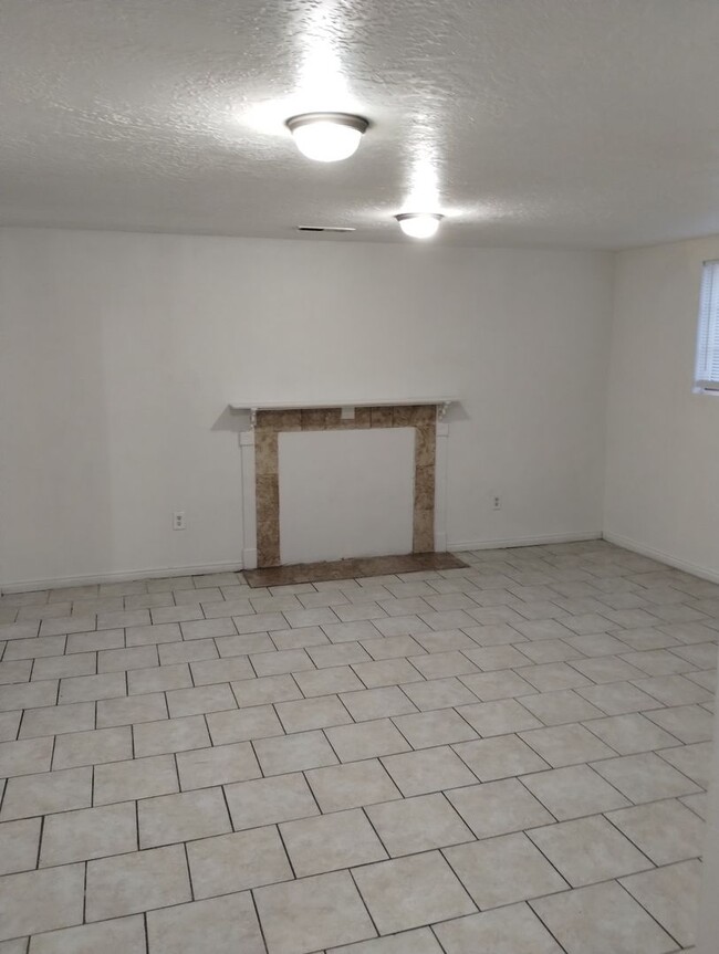 Building Photo - Modern Upgrades in Prime West Valley City ...