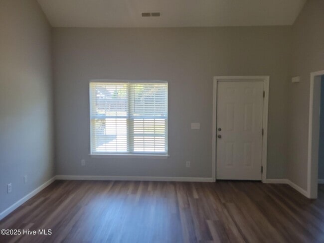 Building Photo - 1139 Brownlea Dr