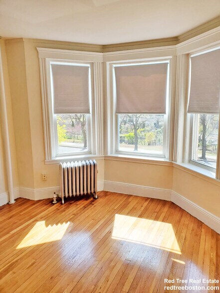 Building Photo - 1191 Boylston St