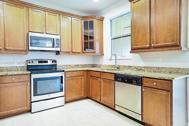 Building Photo - 4631 Mediterranean Cir