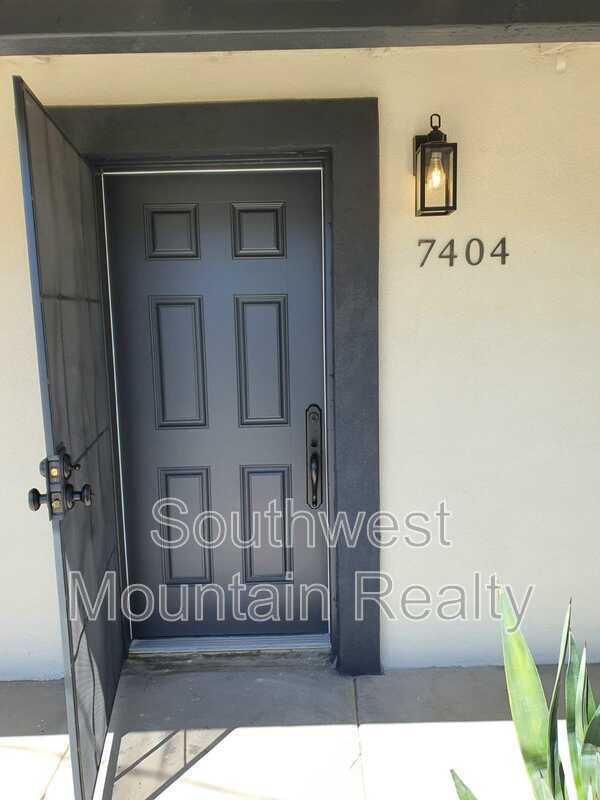 Building Photo - 7404 N 62nd Ave