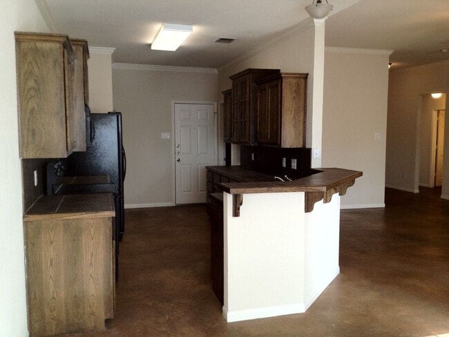 Building Photo - 301a