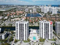 Building Photo - 3675 N Country Club Dr