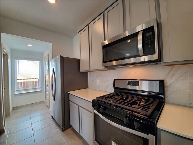 Building Photo - 3314 Dagostino Crk Dr