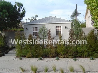 Building Photo - 2329 Clark Ave