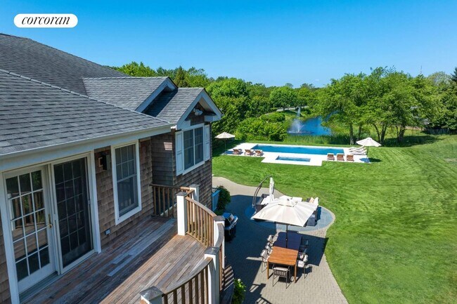 Building Photo - 15 Parrish Pond Ln
