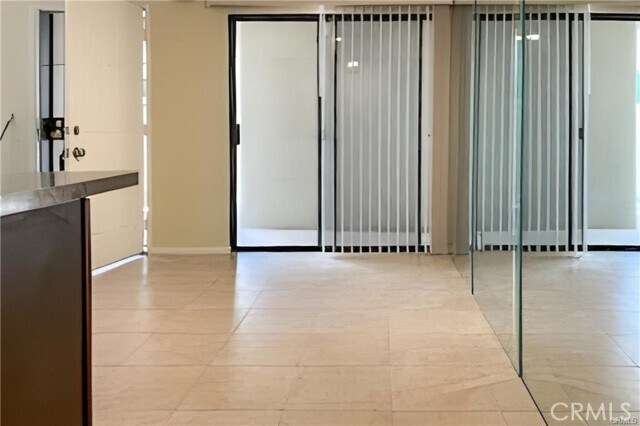 Building Photo - 1150 E Amado Rd