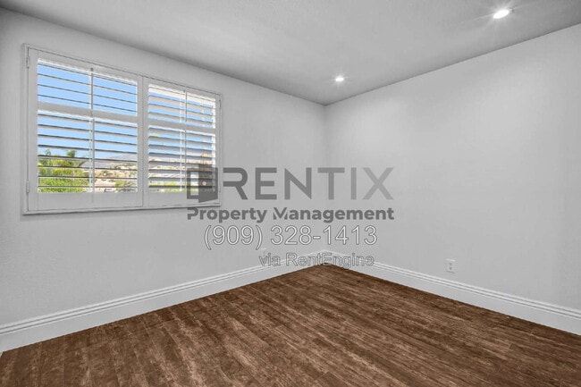 Building Photo - 6694 Cowboy St