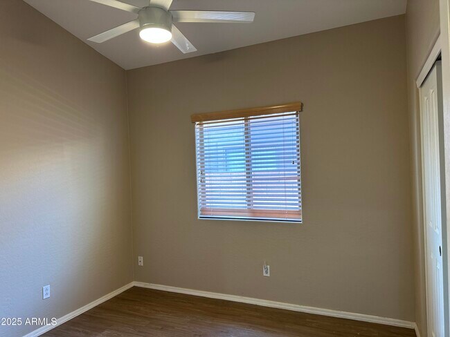 Building Photo - 1746 E Chaparral Dr