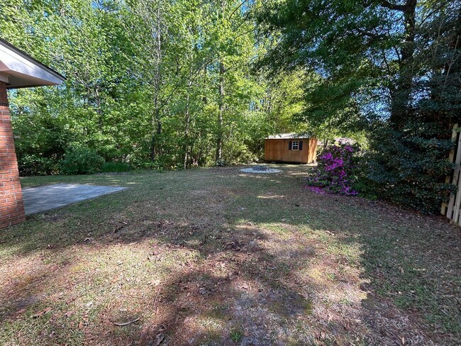 Building Photo - Charming 3 bedroom, 2 bathroom one level home in Murrayville!