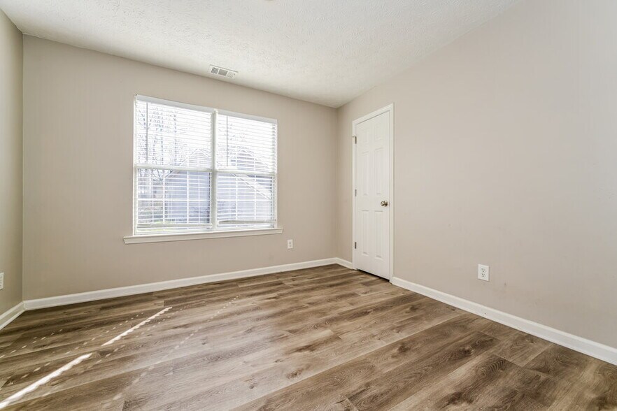 Building Photo - 654 Highpoint Way