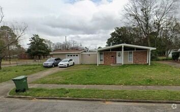 Building Photo - For Rent in Montgomery! Vouchers WELCOME!