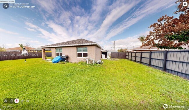 Building Photo - 2137 SE Glenrock Terrace
