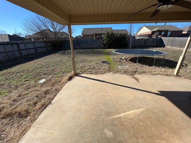 Building Photo - Nice 3 Bed 2 Bath house in new housing division off Northridge Drive