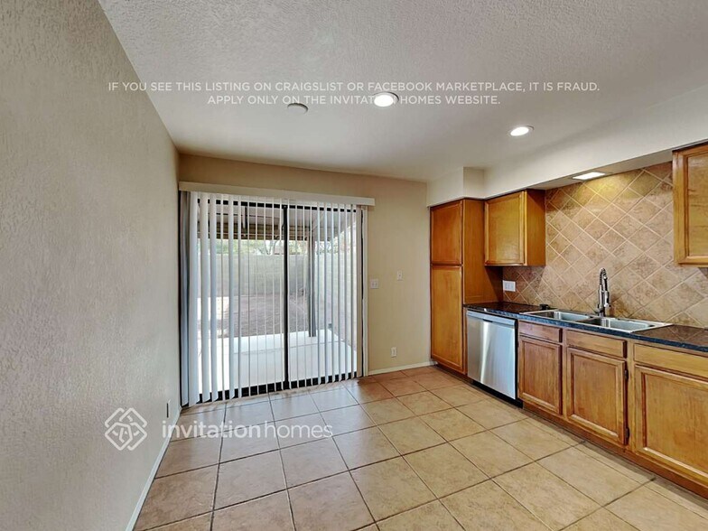 Building Photo - 3733 W Waltann Ln