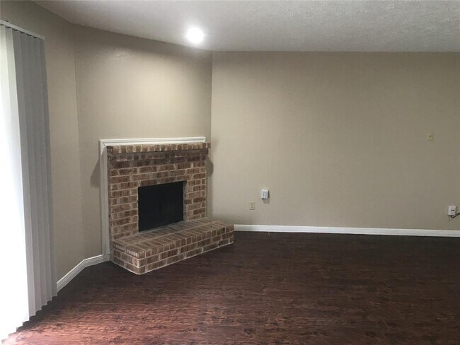Building Photo - 13603 Ravensway Dr