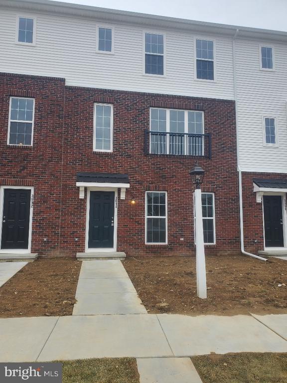 Building Photo - 3094 Egreton Rd