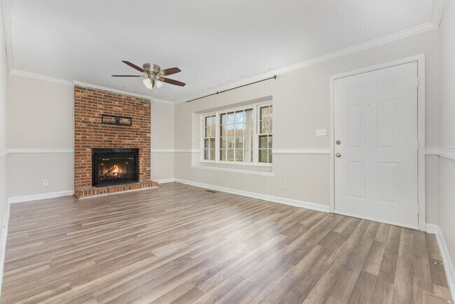 Building Photo - 8503 Beechbrooke Rd