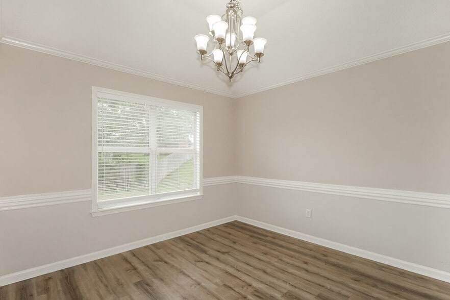 Building Photo - 6181 Braybourne Main
