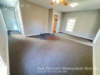 Building Photo - 1 School St