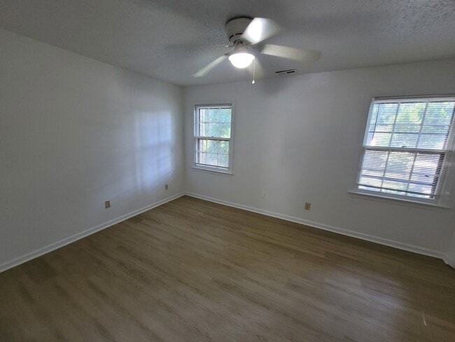 Building Photo - 921 Wildwood Square Ct