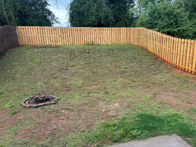 Building Photo - 125 Highland Park Ct