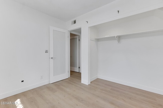 Building Photo - 1202 Landsburn Cir