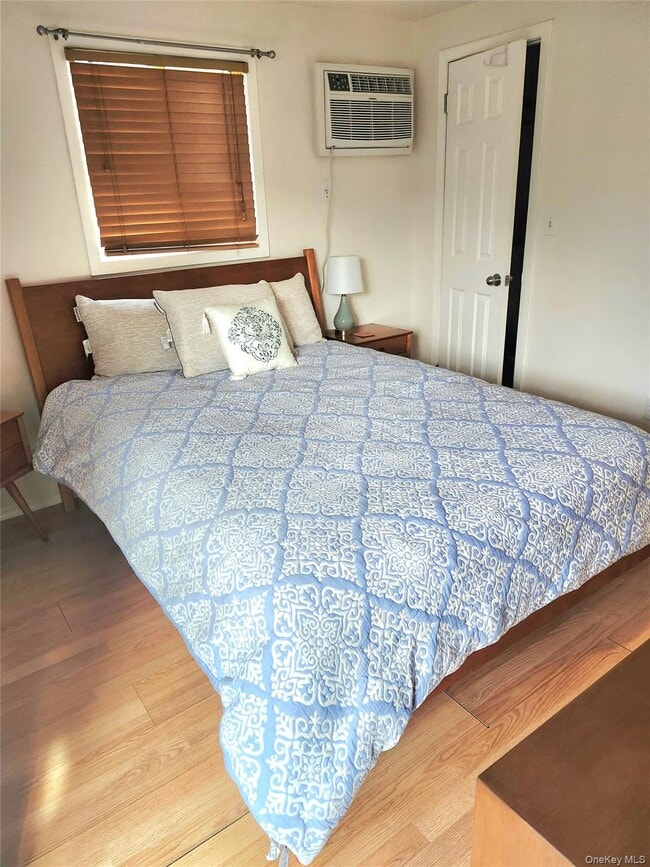 Building Photo - 95 Springville Rd