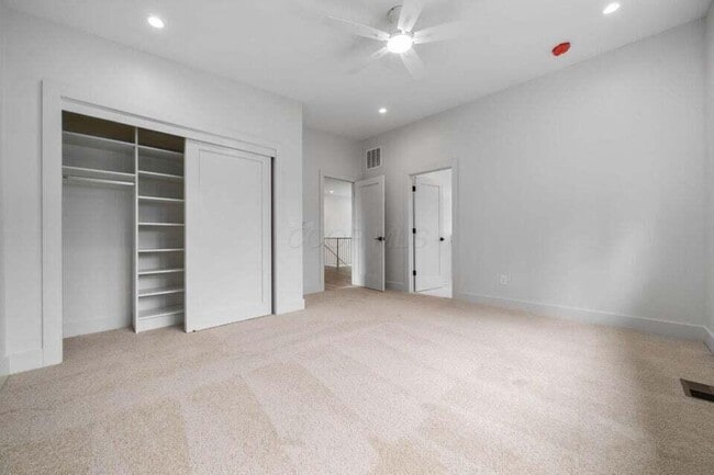 Building Photo - 2777 Donna Dr