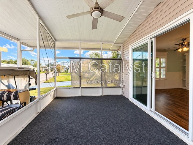 Building Photo - 116 Dolphin Dr S