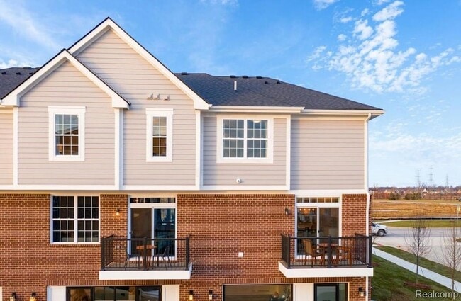 Building Photo - 49501 Cherry Hill Rd