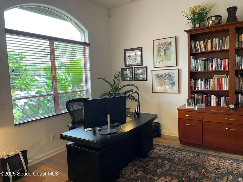 Building Photo - 12 Marina Isles Blvd