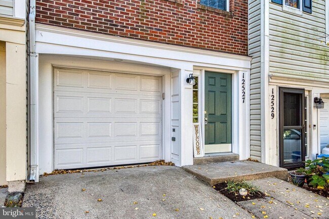 Building Photo - 12527 Heykens Ln