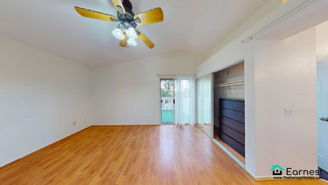 Building Photo - Charming 4-Bed/2.5-Bth Home in Prime Santa...