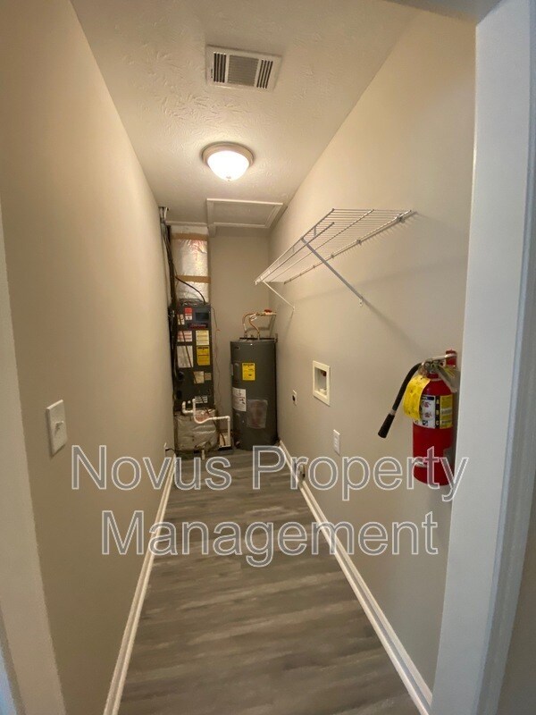 Building Photo - 191 Harvell Dr