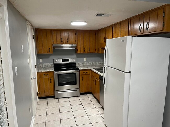 Building Photo - 1411 Pullen Rd