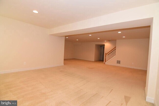 Building Photo - 4619 Beaufont Spring Ct