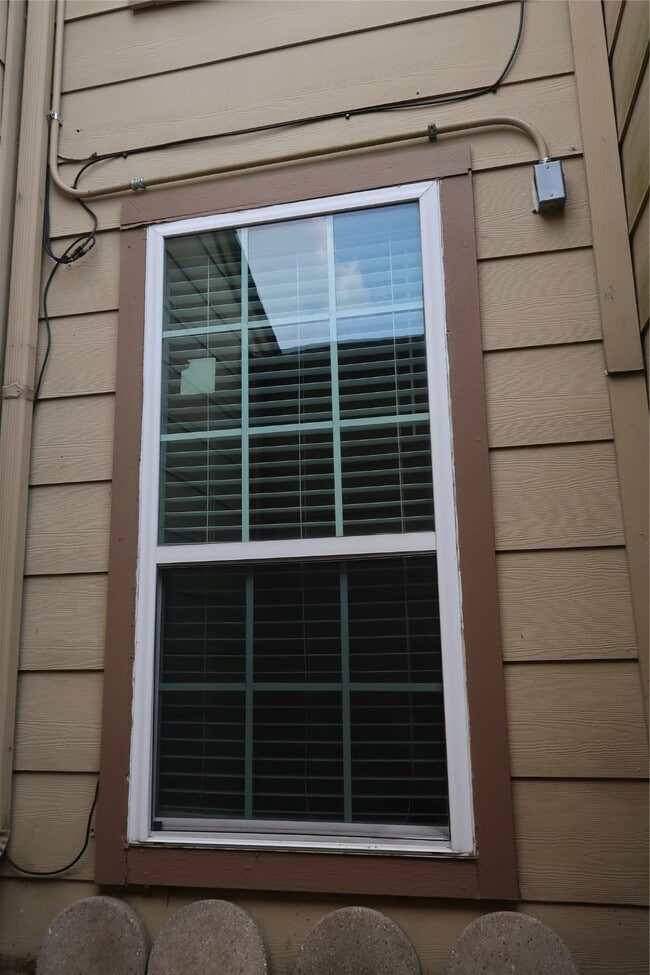 Building Photo - 14209 Briarsage Ct