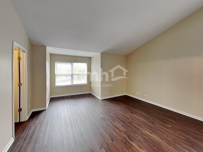 Building Photo - 2476 Deer Point Dr