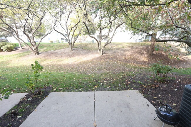 Building Photo - 1840 Grove Ave