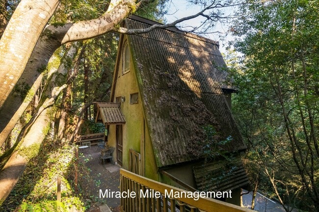 Building Photo - Unique Tudor Style Home with bonus cottage