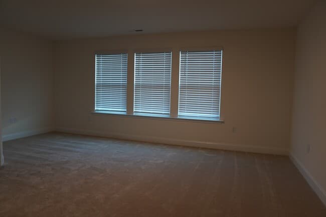 Building Photo - 60 Honeydew Wy