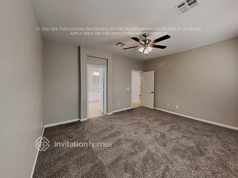 Building Photo - 9225 Longhorn Falls Ct