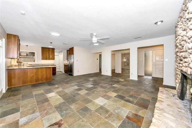 Building Photo - 26 Bounty Rd E