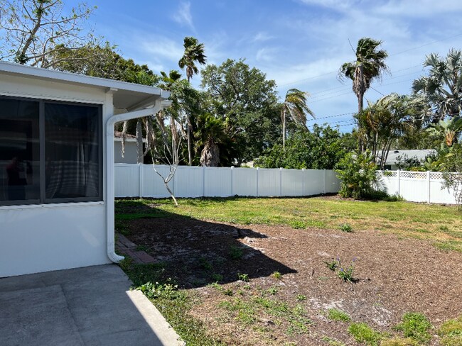 Building Photo - 1748 Bayshore Blvd